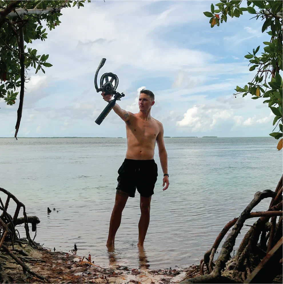 Scuba Tank + Hand Pump + Sub-Mask